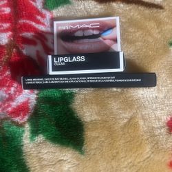 Mac Make Up Lip Gloss And Pencil Eye Liner