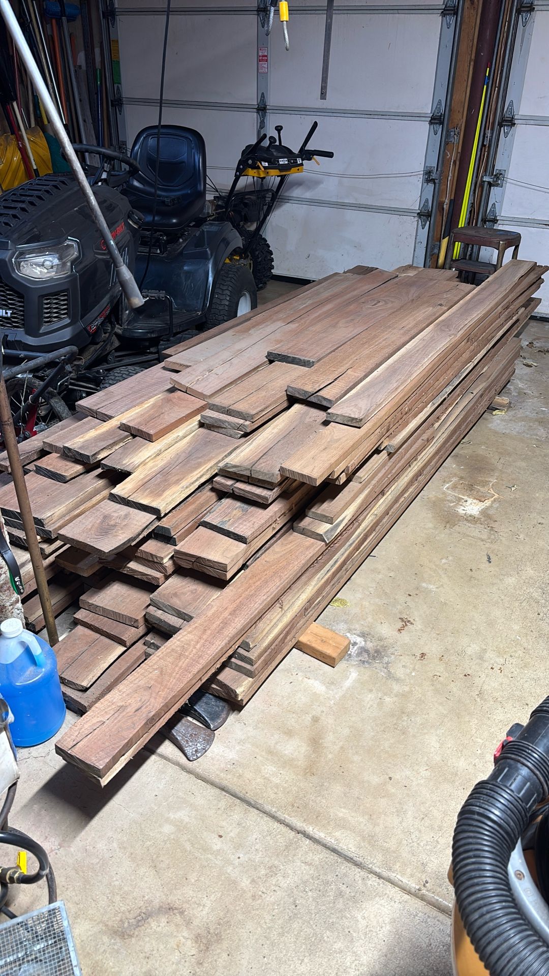 Rough Sawn Black Walnut (dry)