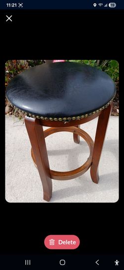 THREE SOLID WOOD SWIVEL BAR STOOLS!!! (LEATHER!!)