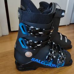 New Salomon Ski Boots 23-23.5