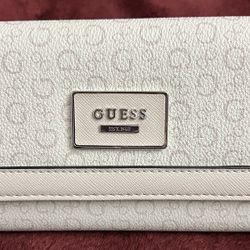 Guess Wallet
