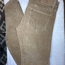 Hollister Co. Stretch - Tan Corduroy, Low Rise Boot Cut Jeans - Women’s Size 1