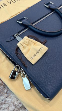 Louis Vuitton Slim Briefcase - Blue Taiga Leather (M33441)
