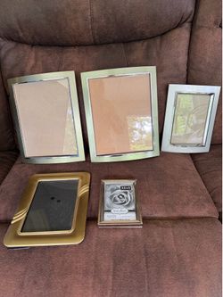 PHOTO FRAMES