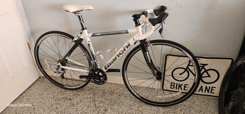 Bianchi Dama Bianca She Alu/Carbon,(48cm Petite) for Sale in San
