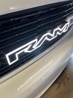 Light up RAM logo