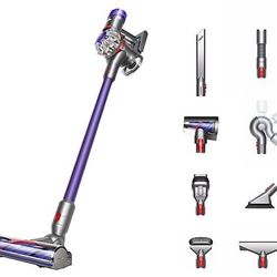 Dyson V8 Vacuum