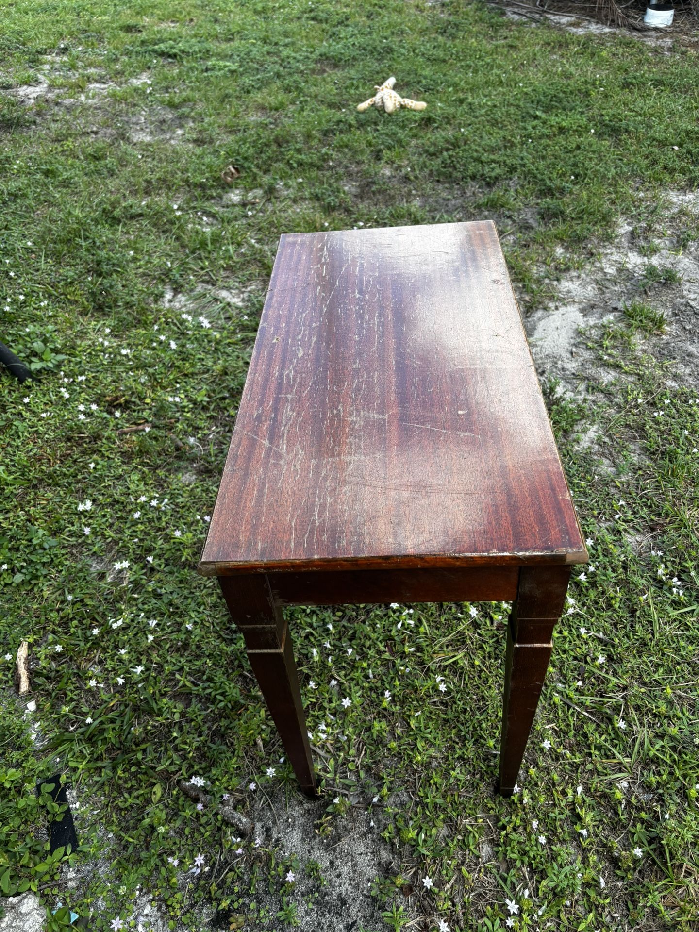 Piano bench