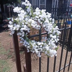 Floral Wreath White