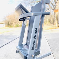 Nordictrack A2550 Treadmill With Incline 