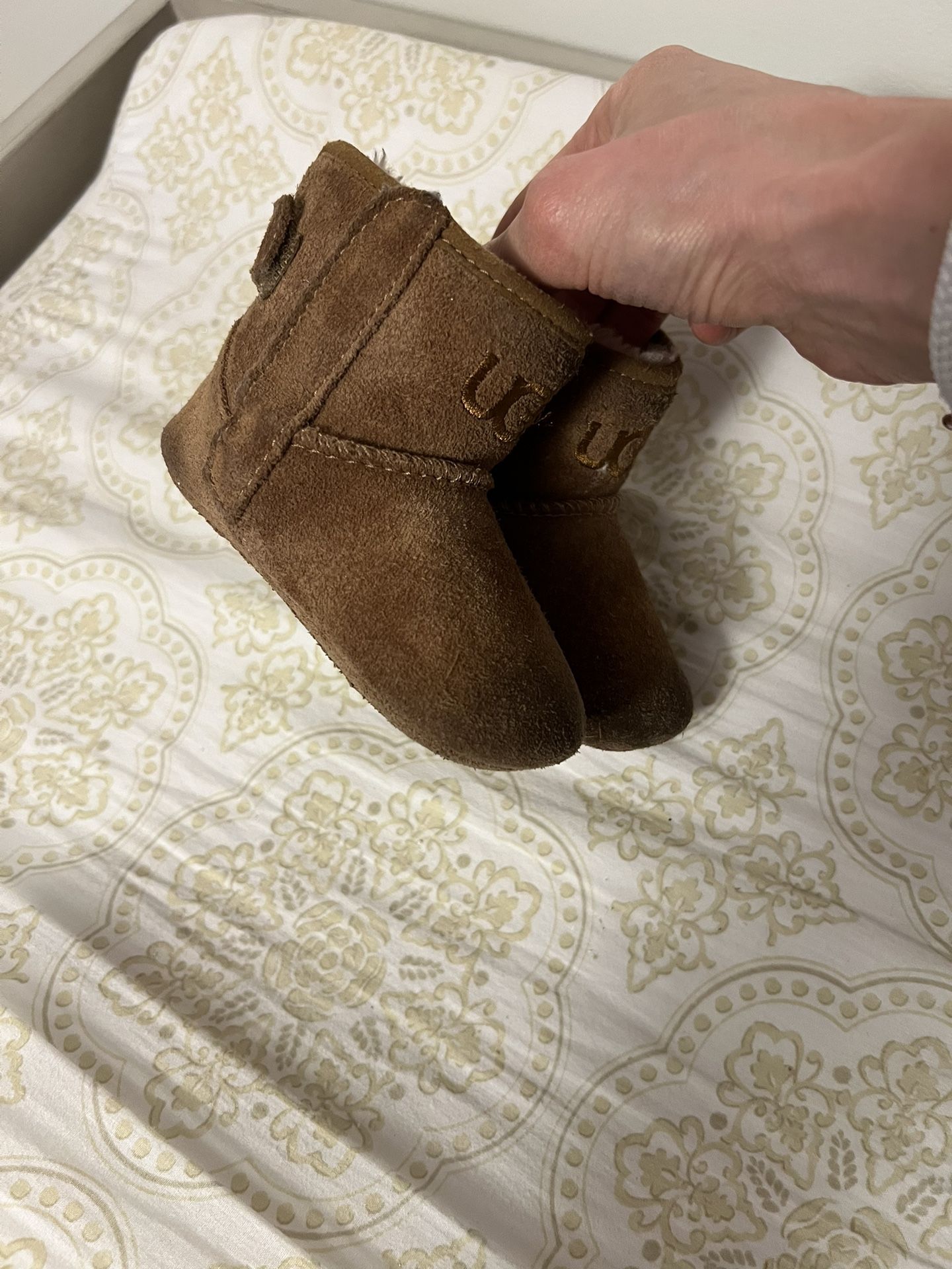 Toddler Uggs 