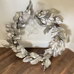 Christmas Wreath In Silver 