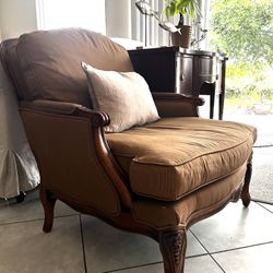 Robb&Stucky Chair 