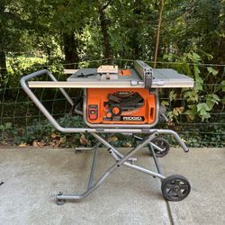 Ridgid 15amp 10in. Table Saw With Stand 