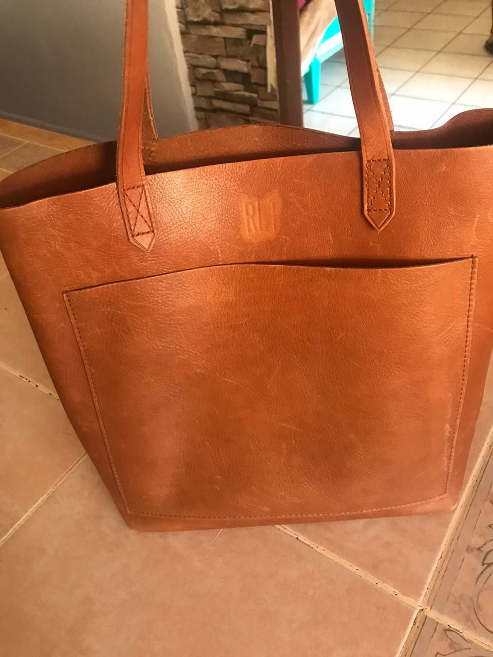 Madewell tote 100% Leather.