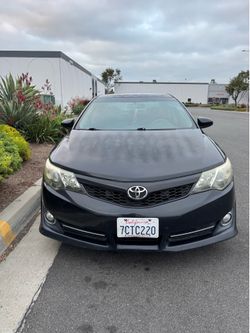 Toyota Camry SE 2012