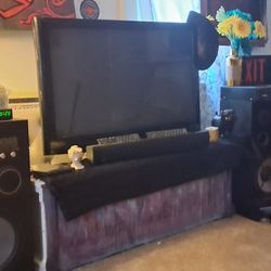 TV In Speakers 