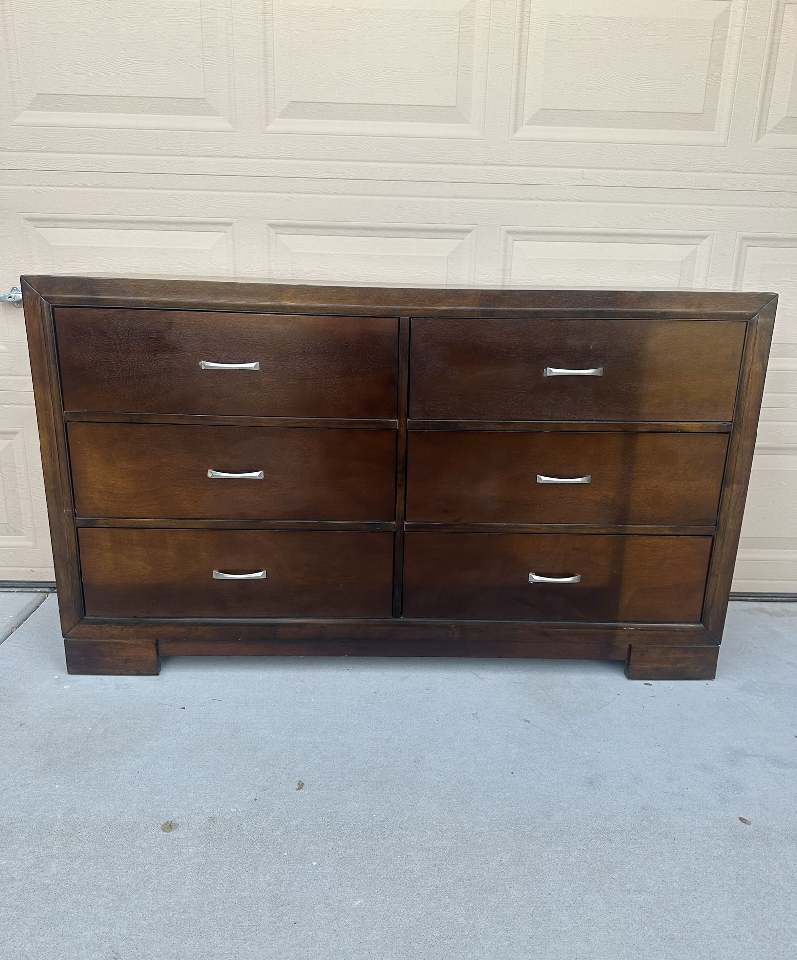 Dresser 6-Drawers