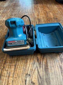 Makita Finishing Sander