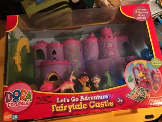 Dora the Explorer Fairy Tale Castle