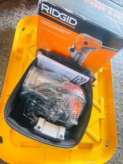 RIDGID 5.5 Amp Compact Fixed-Base Corded Router
