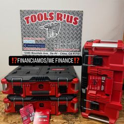 Milwaukee (2) PACKOUT 22in Medium Tool Storage Box/ (1)Large Storage Box**(FINANCIAMO/WE FINANCE)**