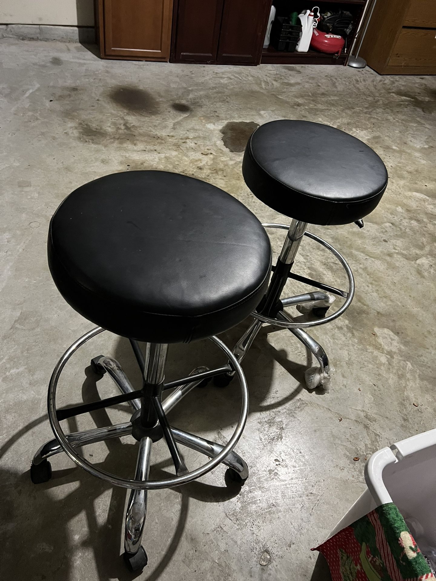 Rolling Stool Chairs 10$ Each