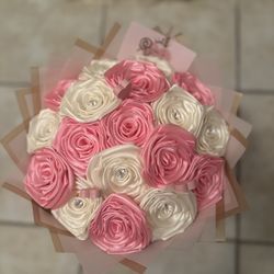 Eternal Bouquet 17 Count 