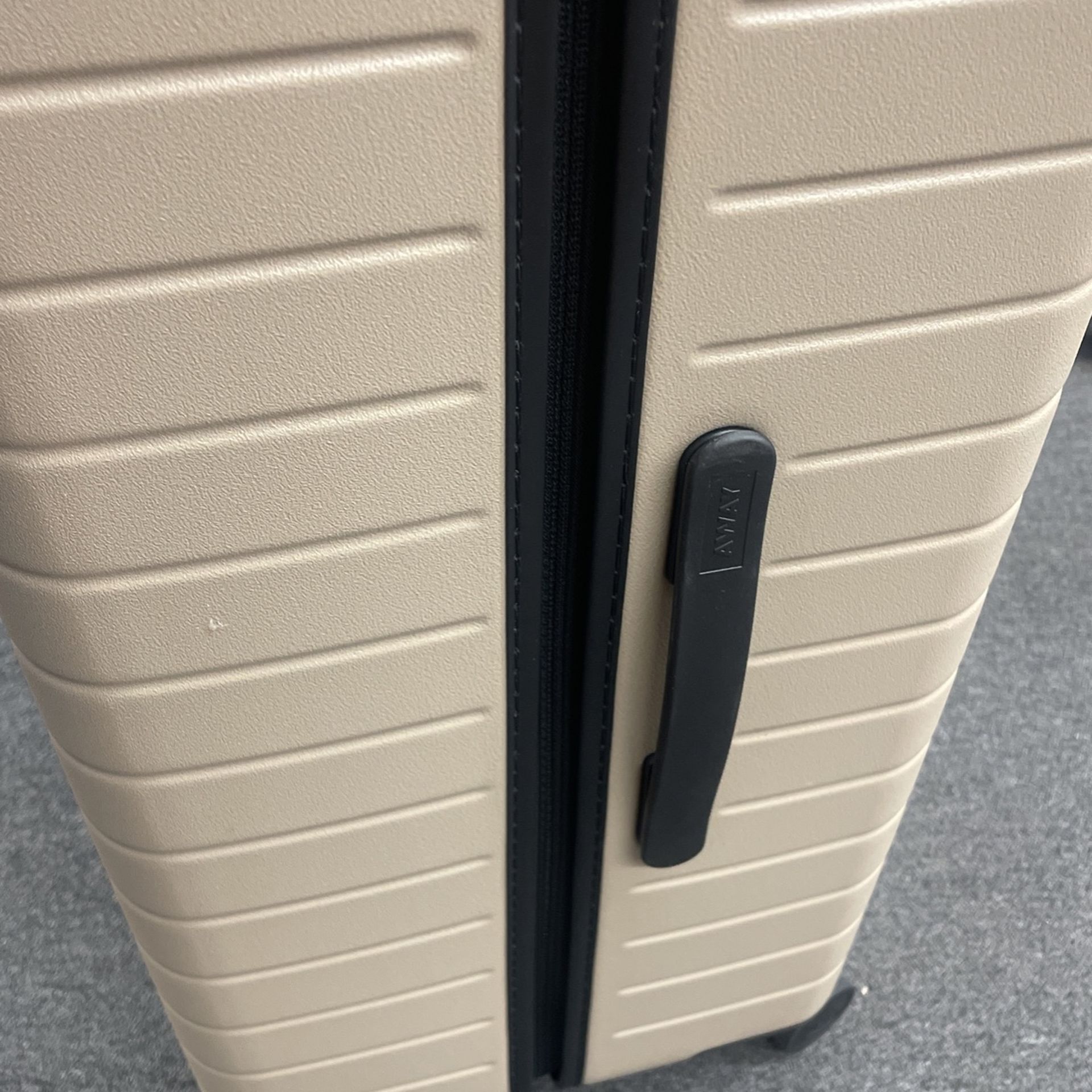 Away Luggage New Large 28 Inch Sand Beige High Quality TSA Lock 8 Wheel  Spinner for Sale in Los Angeles, CA - OfferUp