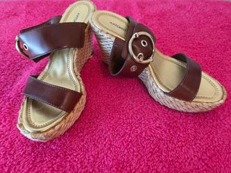 Antonio Melani wedge sandals