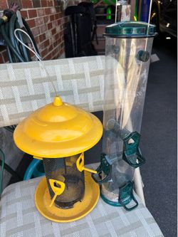 2 bird feeders