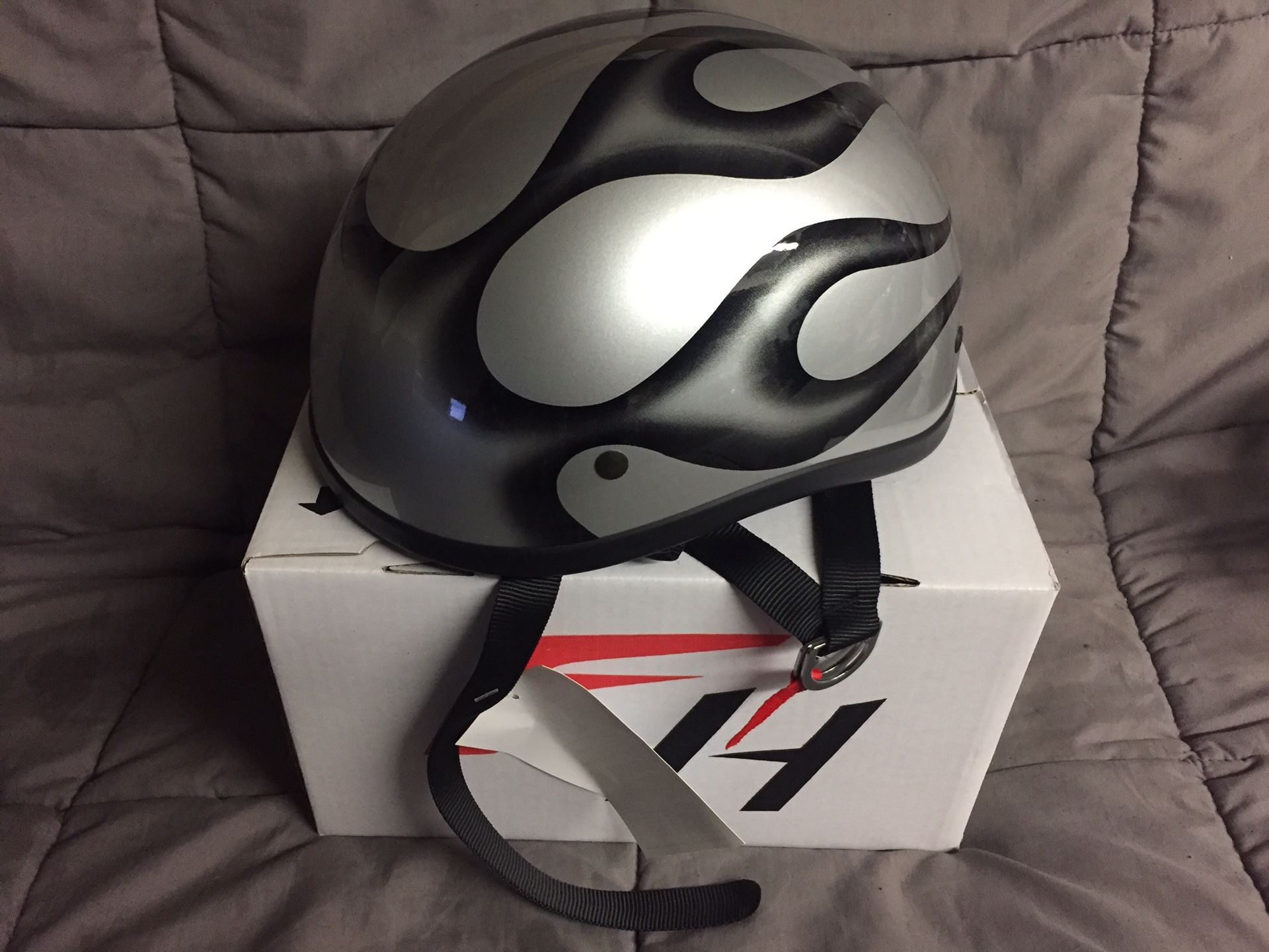 Cruiser Motorcycle Helmet - BRAND NEW
