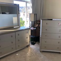New Chest / Dresser.  Silver W Mirrored Parameter.  Free Delivery!