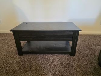 Coffee Table with lifting top