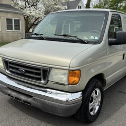 2005 Ford E-150