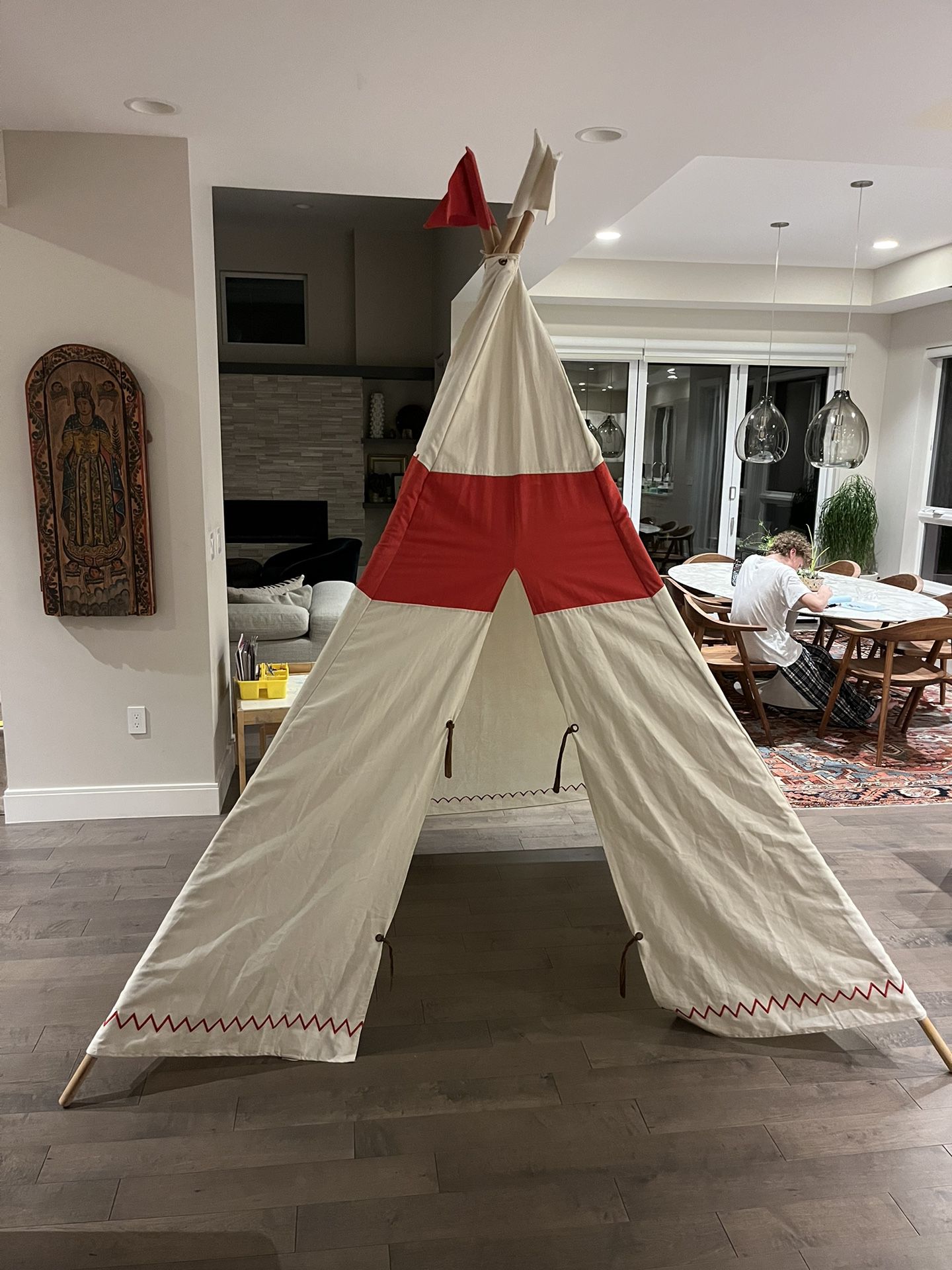 Indoor/Outdoor Tent 