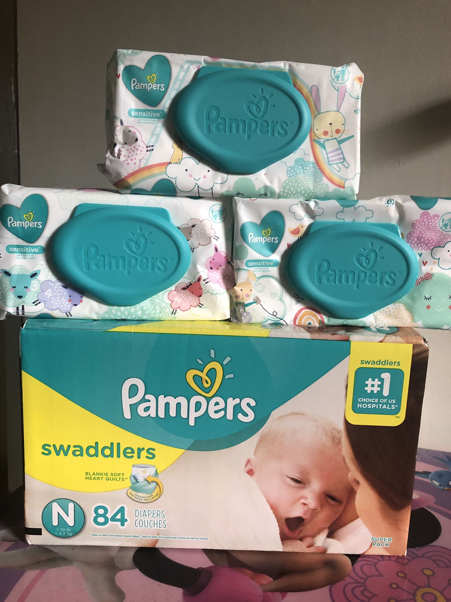 NEWBORN PAMPERS SWADDLERS (84 DIAPERS + 168 WIPES)- -$25 FOR ALL !!