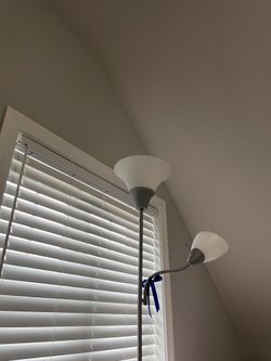 Floor lamp