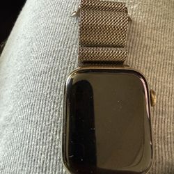 Series 7 Apple Watch 45mm with 5G+GPS