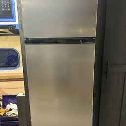 Rv Refrigerator Or Small Space 