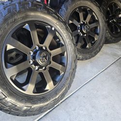 4 DODGE RAM 2500 20" WHEELS AND TIRES LT34-11-50R20 $1200