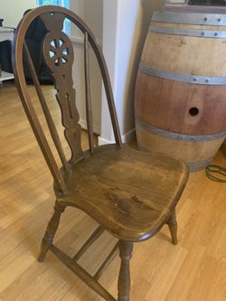 Wagon Wheel Antique Chair