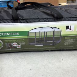 Magnetic Screenhouse