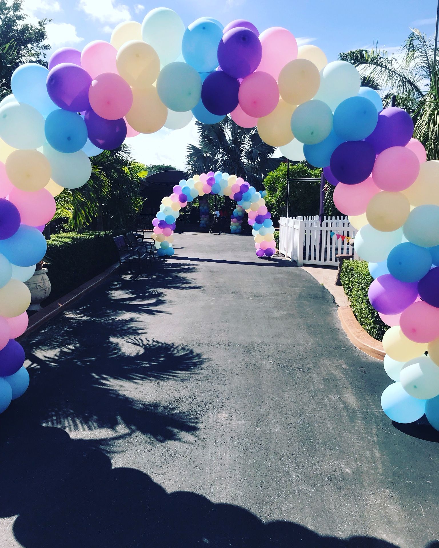 Balloons arch