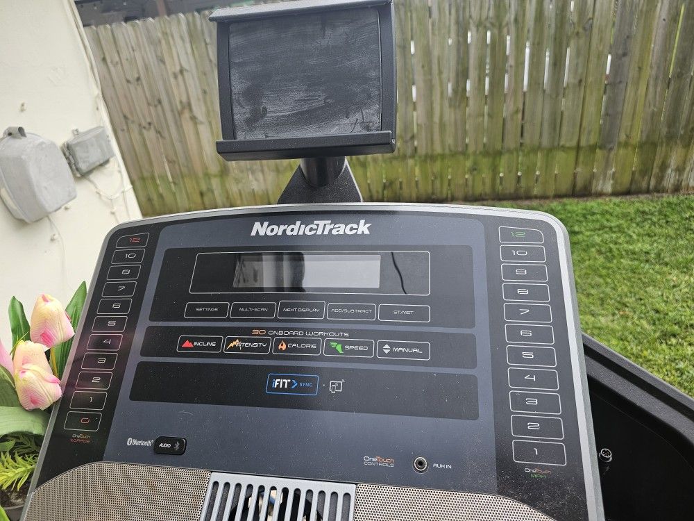 Treadmill NordicTrack C960i