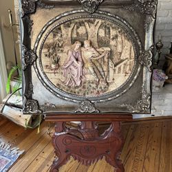 Vintage Ornate 3D Classical Romantic Couple Frame Wall Gallery