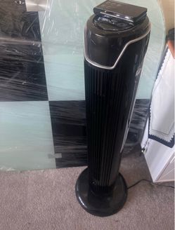 Black Tower Fan with Remote Control