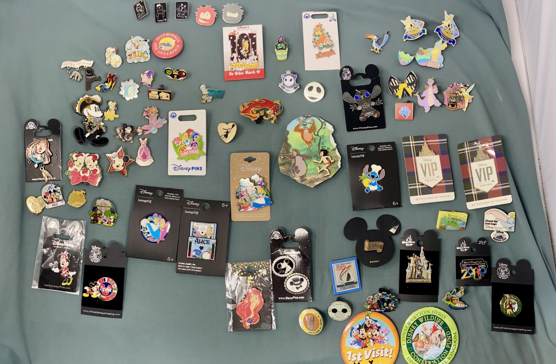Unlisted Collection Of Disney Pins