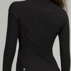 Lululemon Close To Crossing Long Sleeve Top Size 6