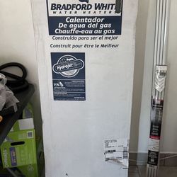 Bradford white Water Heater, 30 Gallons/ Calentador De Agua